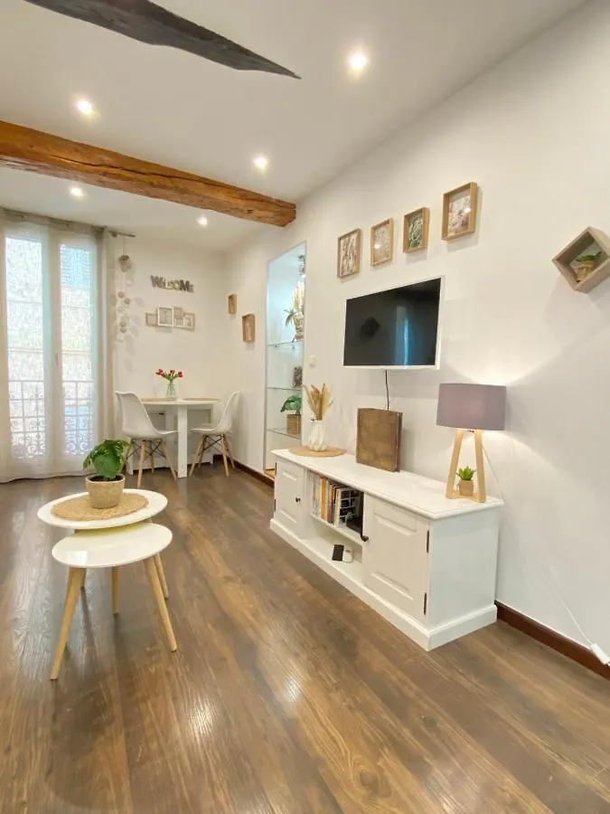 Appartement Le rue Longue à Menton 0*,