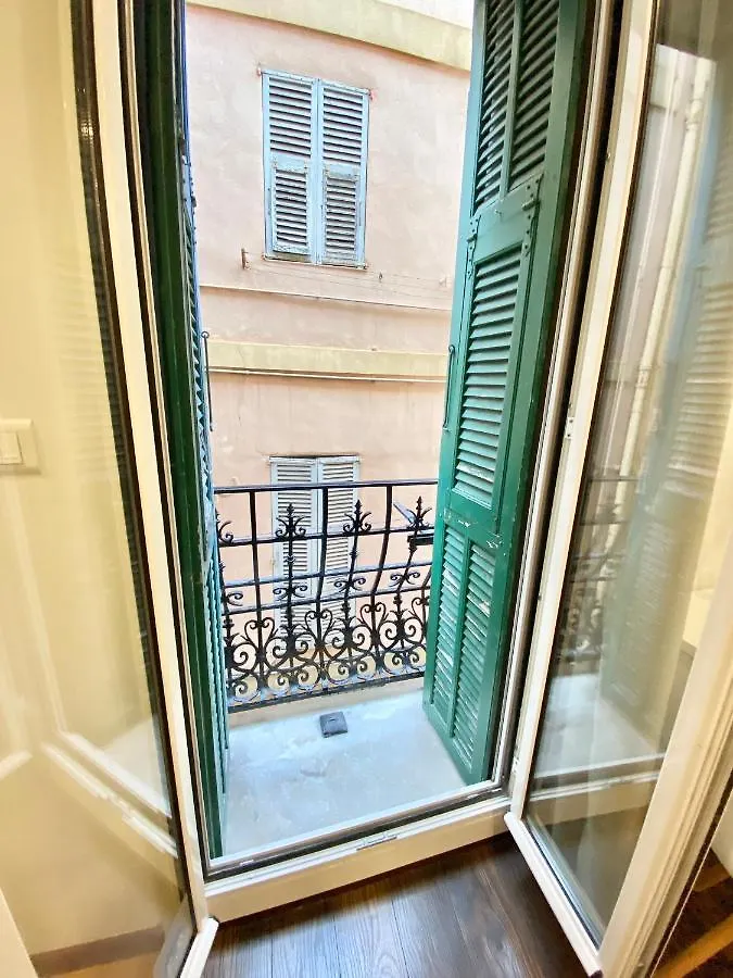 Appartement Le rue Longue à Menton 0*,  France